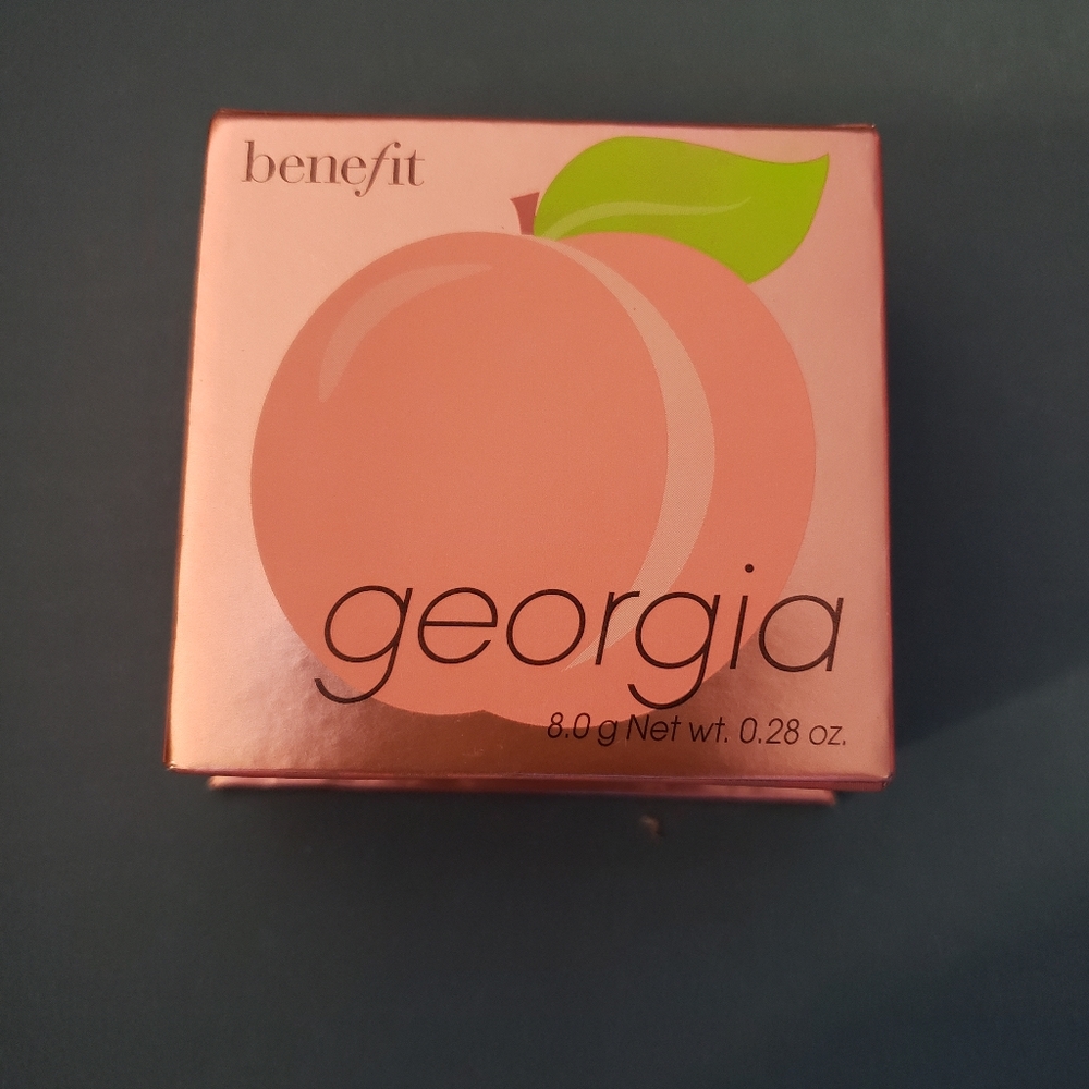 Benefit Georgia peach blush!!